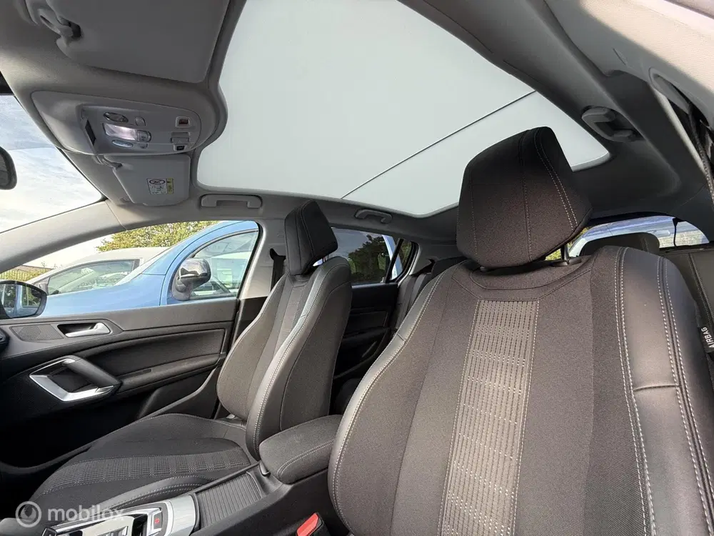Peugeot 308 1.2 Allure PureTech uit 2019, foto 12