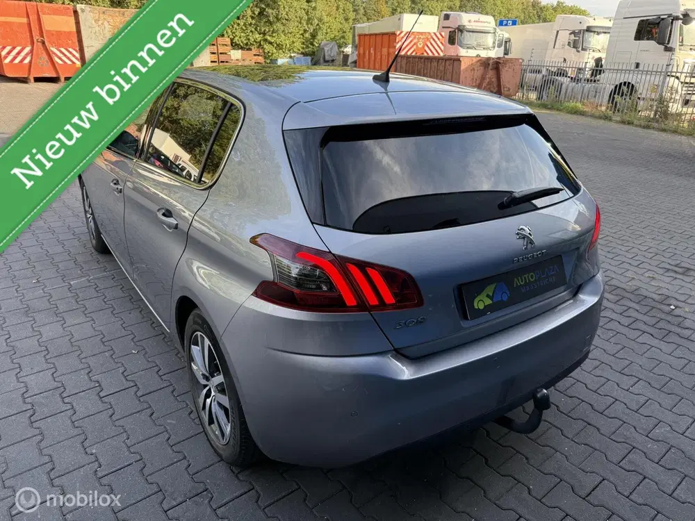 Peugeot 308 1.2 Allure PureTech uit 2019, foto 8
