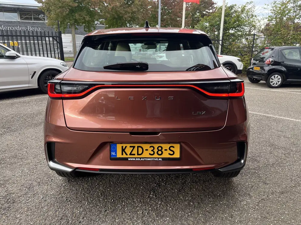 Lexus LBX 1.5 Elegant 2WD uit 2025, foto 6