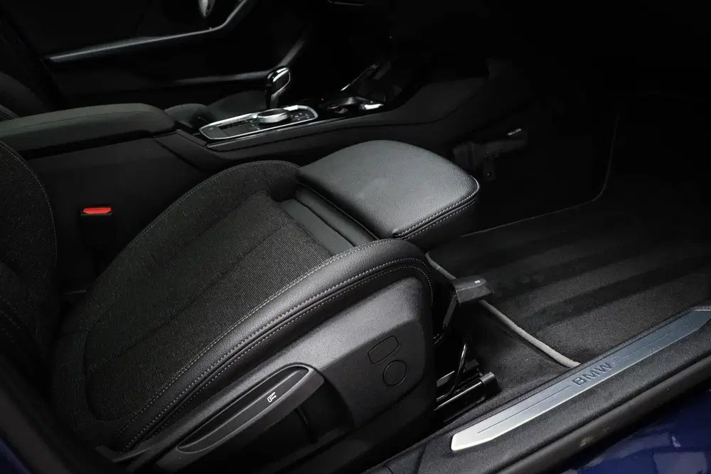 BMW 1-serie 118i Business Edition uit 2021, foto 10