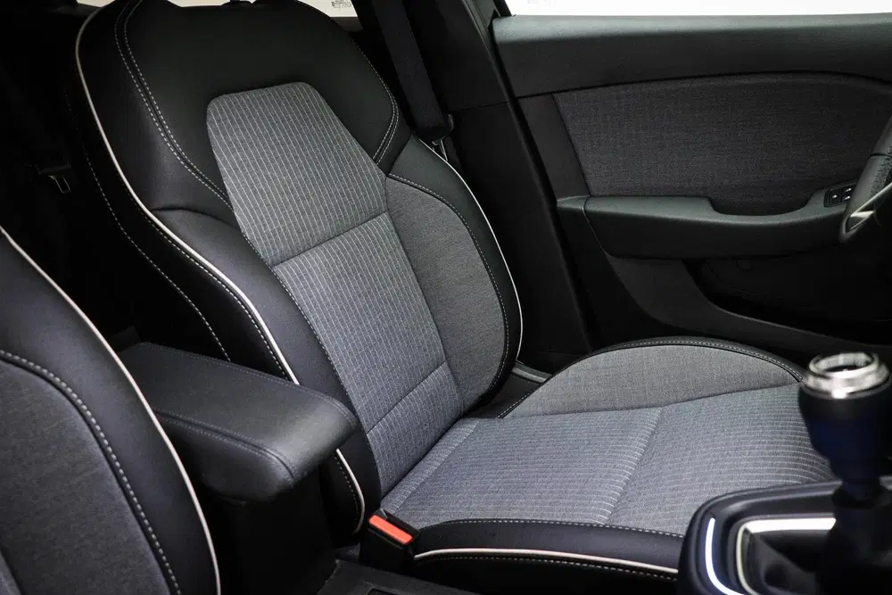 Renault Clio 1.0 TCe 90 GPF techno uit 2025, foto 8