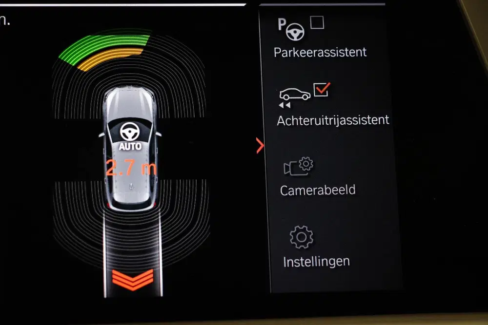 BMW 1-serie 118i Business Edition uit 2021, foto 6