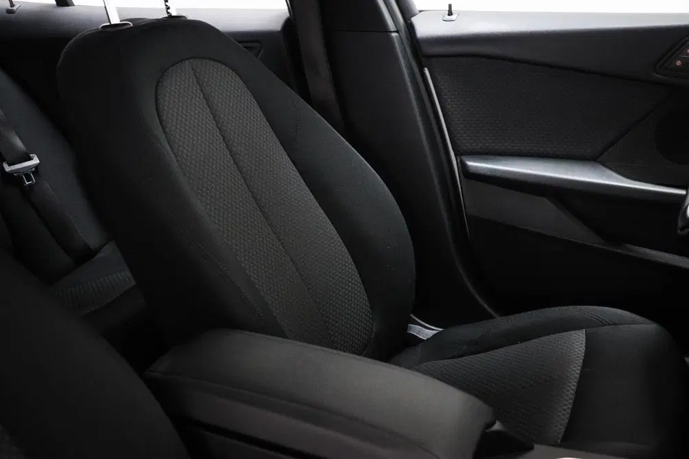 BMW 1-serie 118i Business Edition uit 2021, foto 9