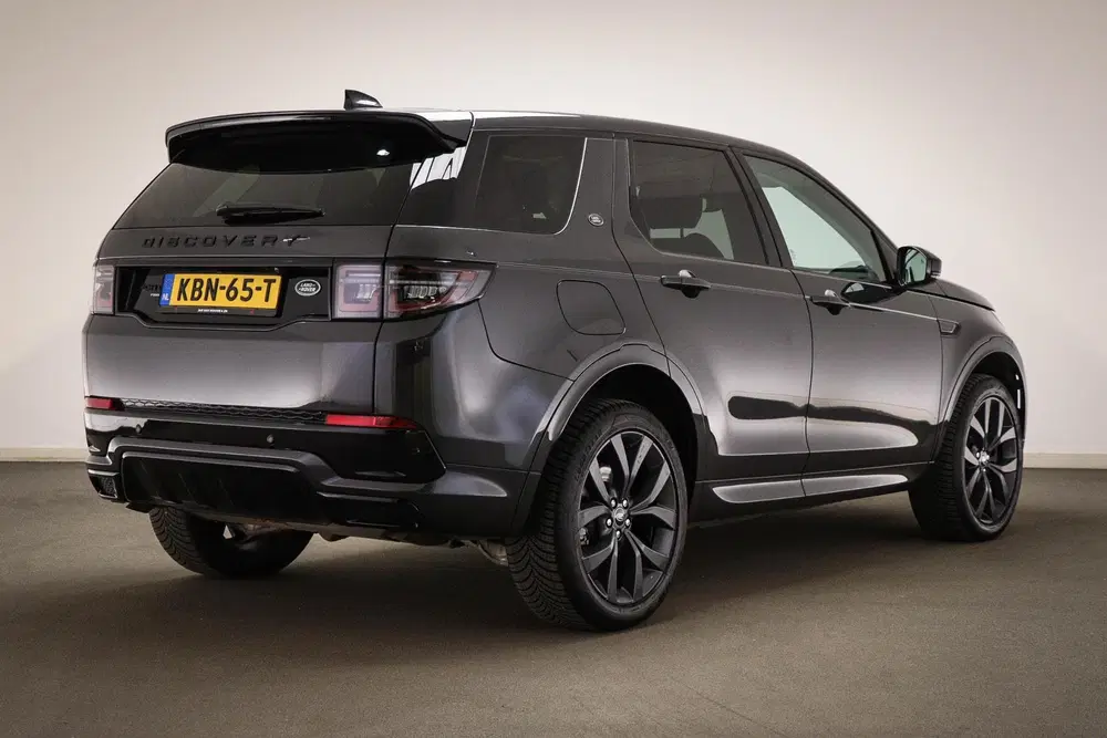 Land Rover Discovery Sport P300e 1.5 R-Dynamic SE uit 2023, foto 2