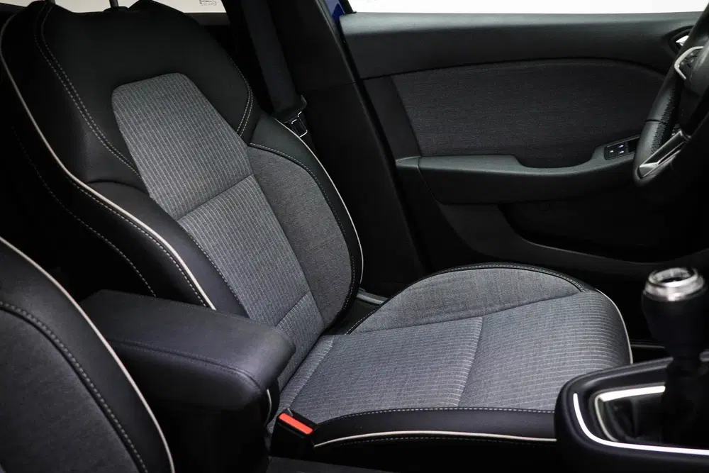 Renault Clio 1.0 TCe 90 GPF techno uit 2025, foto 9