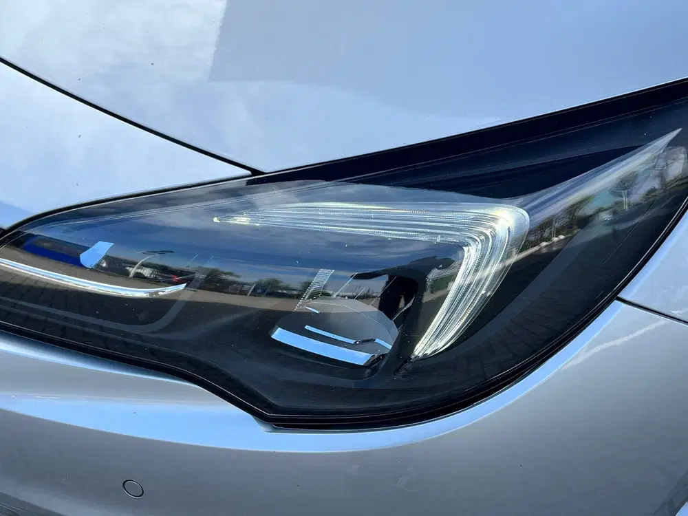 Opel Astra 1.2 Edition uit 2021, foto 11