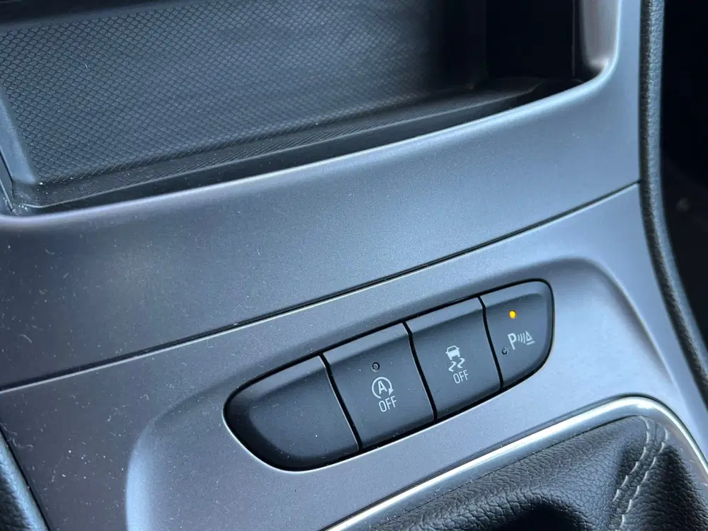 Opel Astra 1.2 Edition uit 2021, foto 15