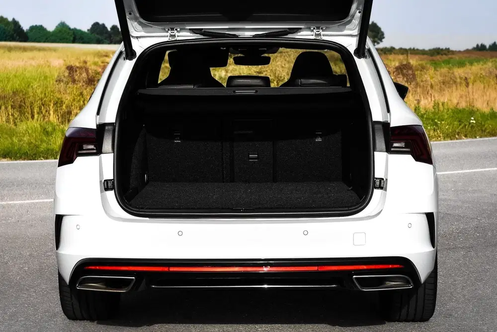 Skoda Octavia Combi RS iV 245PK Pano Matrix HUD uit 2021, foto 13