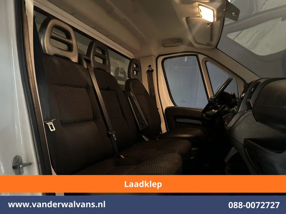 Citroën Jumper 2.2 BlueHDi 141pk Bakwagen 436cm Lang Laad uit 2021, foto 5