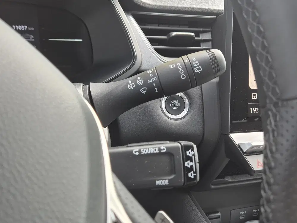 Renault Captur 1.3 mild hybrid 160 EDC AUTOMAAT techno Ca uit 2025, foto 13