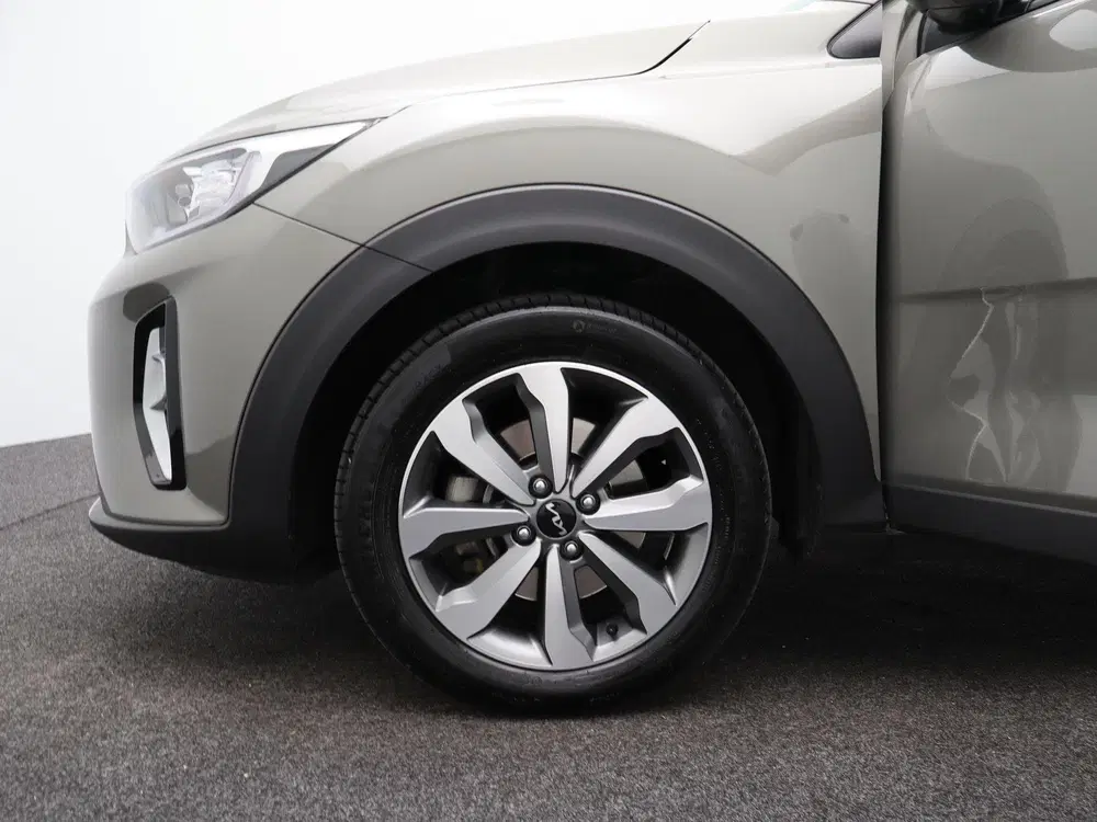 Kia Stonic 1.0 T-GDi MHEV DynamicPlusLine uit 2022, foto 15
