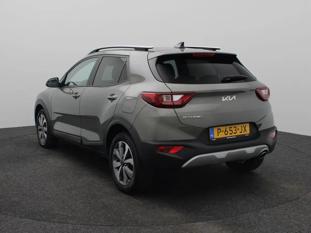 Kia Stonic 1.0 T-GDi MHEV DynamicPlusLine uit 2022, foto 2