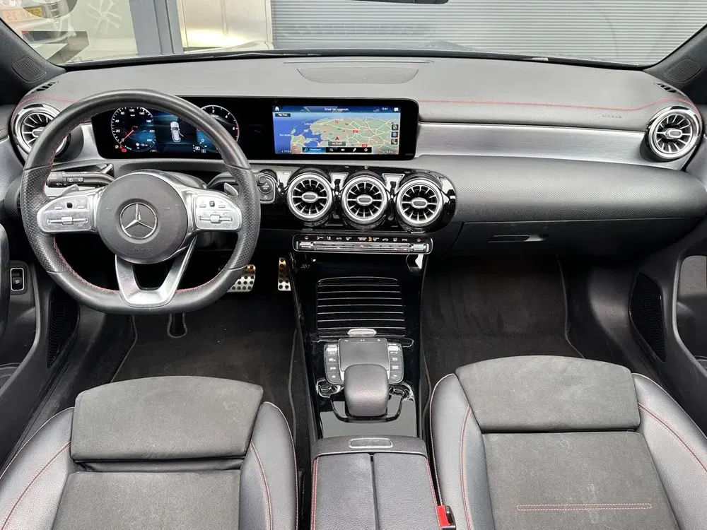Mercedes-Benz CLA CLA180d Shooting Brake Business Solution A uit 2020, foto 10