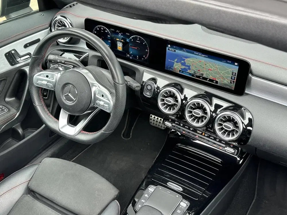 Mercedes-Benz CLA CLA180d Shooting Brake Business Solution A uit 2020, foto 13