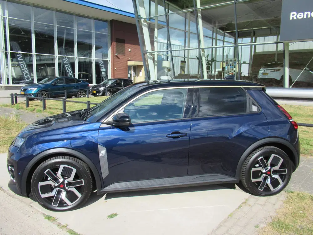 Renault 5 comfort range techno 150PK 52 kWh (bj 2025 uit 2025, foto 2