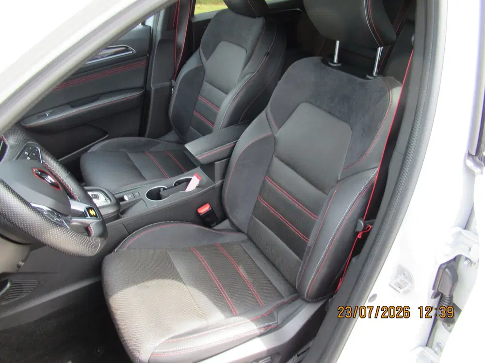 Renault Arkana 1.6 E-Tech Full Hybrid 145 R.S. Line uit 2022, foto 14