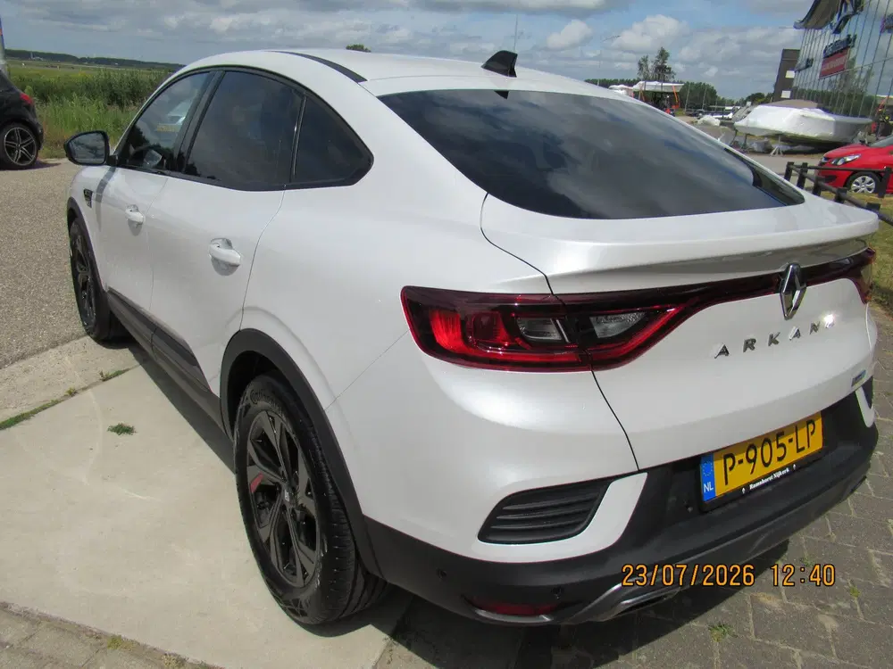 Renault Arkana 1.6 E-Tech Full Hybrid 145 R.S. Line uit 2022, foto 3