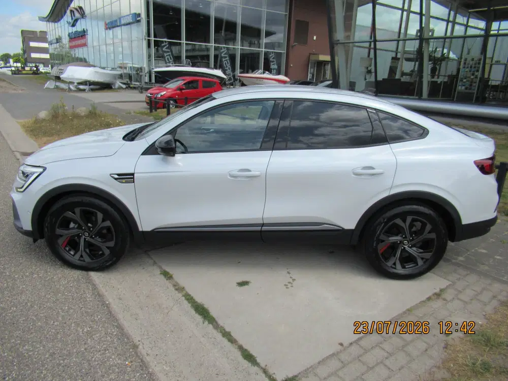 Renault Arkana 1.6 E-Tech Full Hybrid 145 R.S. Line uit 2022, foto 5