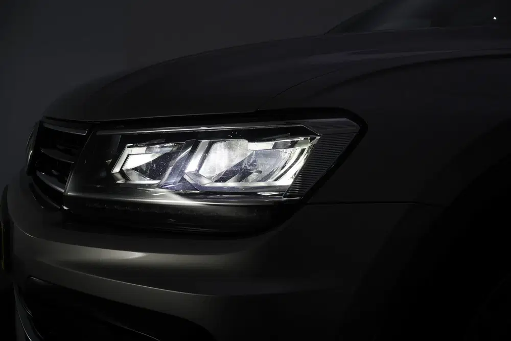 Volkswagen Tiguan 2.0 TSI 4Motion R LINE Highline Business P uit 2019, foto 13