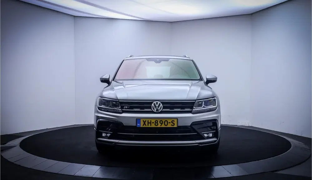 Volkswagen Tiguan 2.0 TSI 4Motion R LINE Highline Business P uit 2019, foto 2
