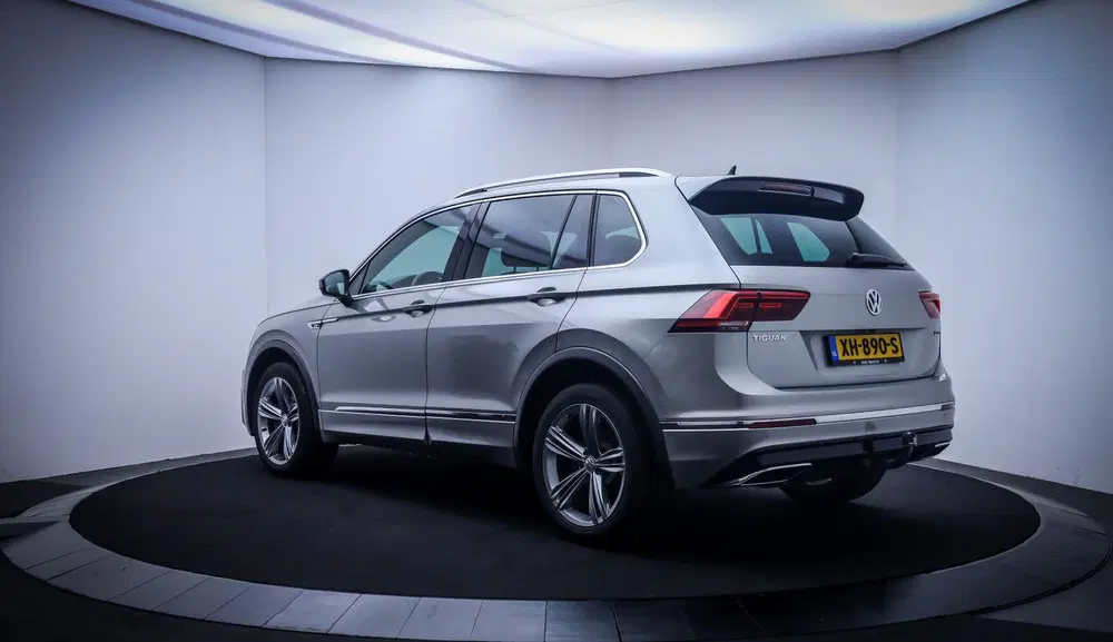 Volkswagen Tiguan 2.0 TSI 4Motion R LINE Highline Business P uit 2019, foto 8
