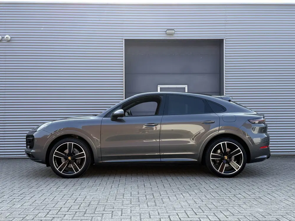Porsche Cayenne Cayenne Coupé 3.0 E-Hybrid I PHEV I Sport uit 2022, foto 3