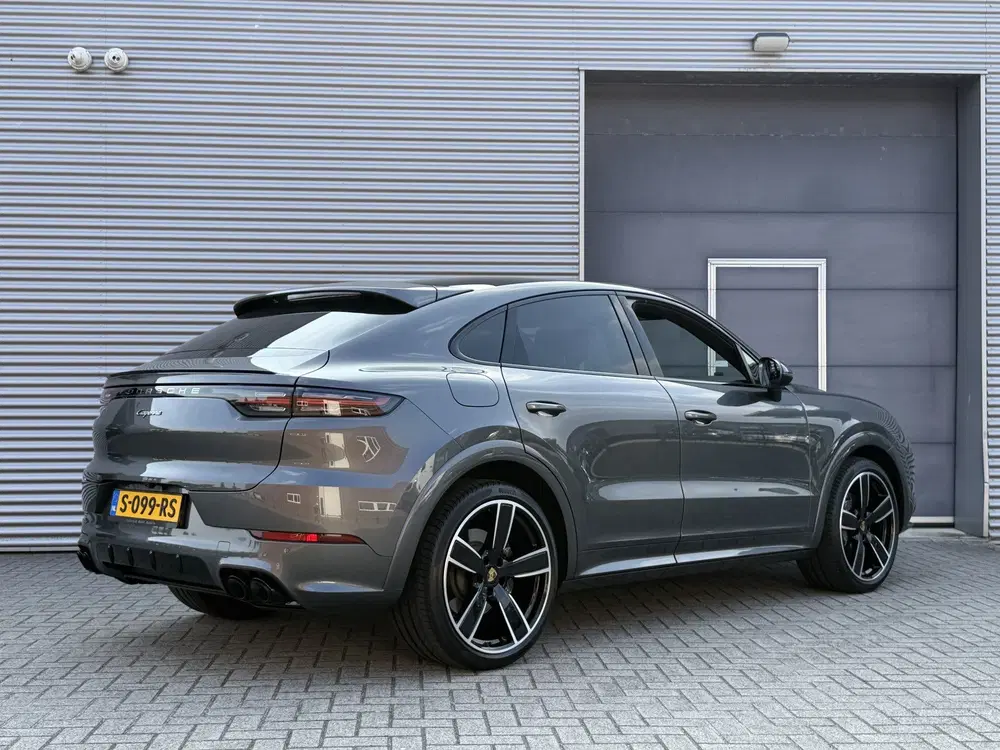 Porsche Cayenne Cayenne Coupé 3.0 E-Hybrid I PHEV I Sport uit 2022, foto 5