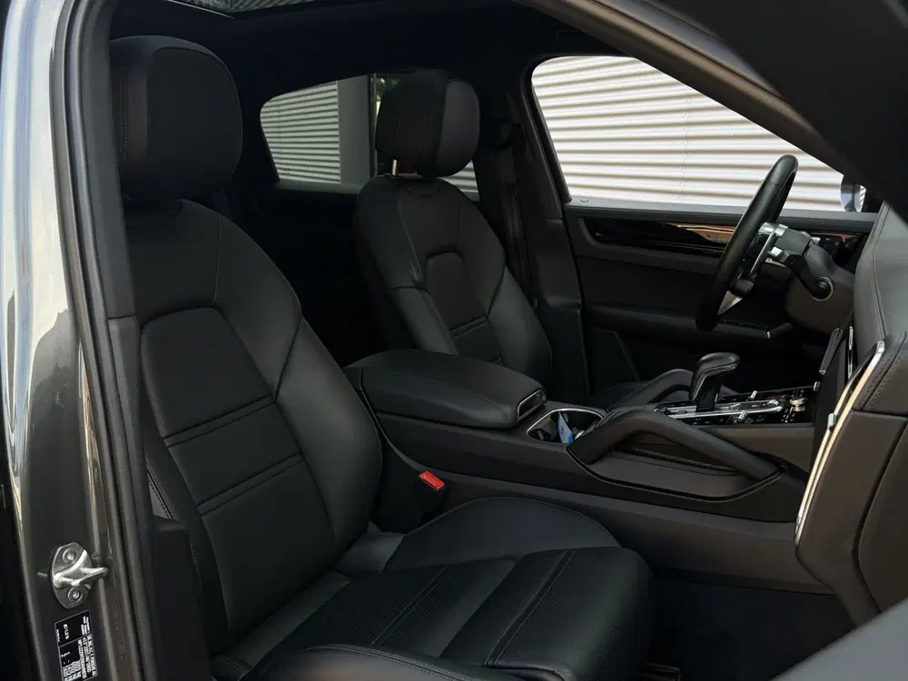 Porsche Cayenne Cayenne Coupé 3.0 E-Hybrid I PHEV I Sport uit 2022, foto 8