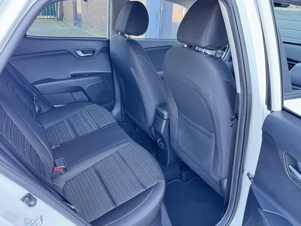 Kia Stonic 1.0 T-GDI MHEV DYNAMICPLUSLINE I AUTOMAAT uit 2021, foto 11
