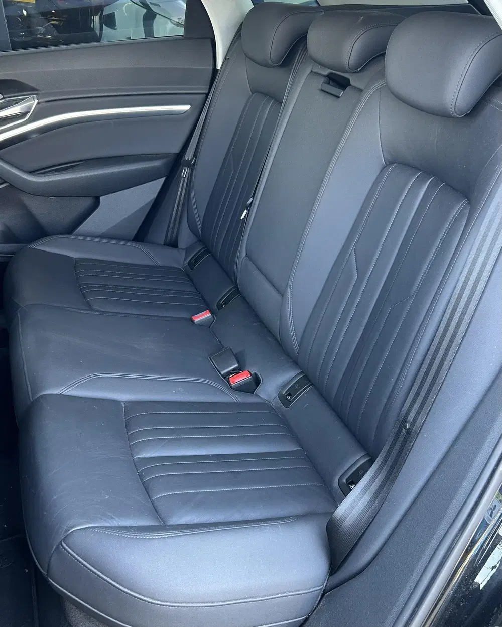 Audi e-tron e-tron 55 quattro 95 kWh 408PK uit 2019, foto 10