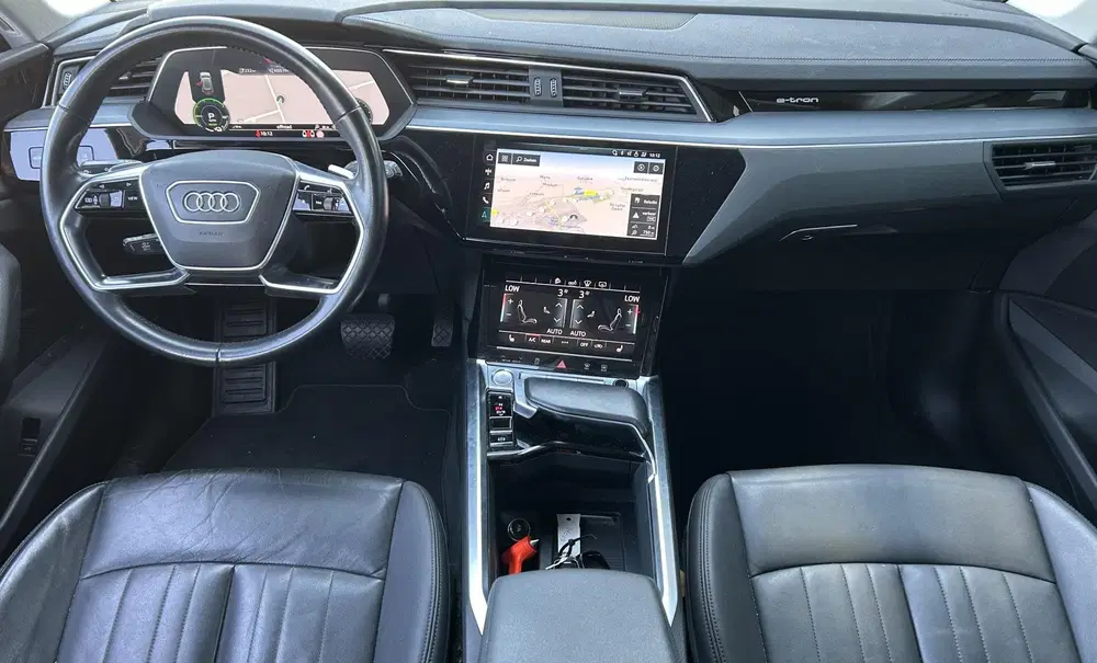 Audi e-tron e-tron 55 quattro 95 kWh 408PK uit 2019, foto 7