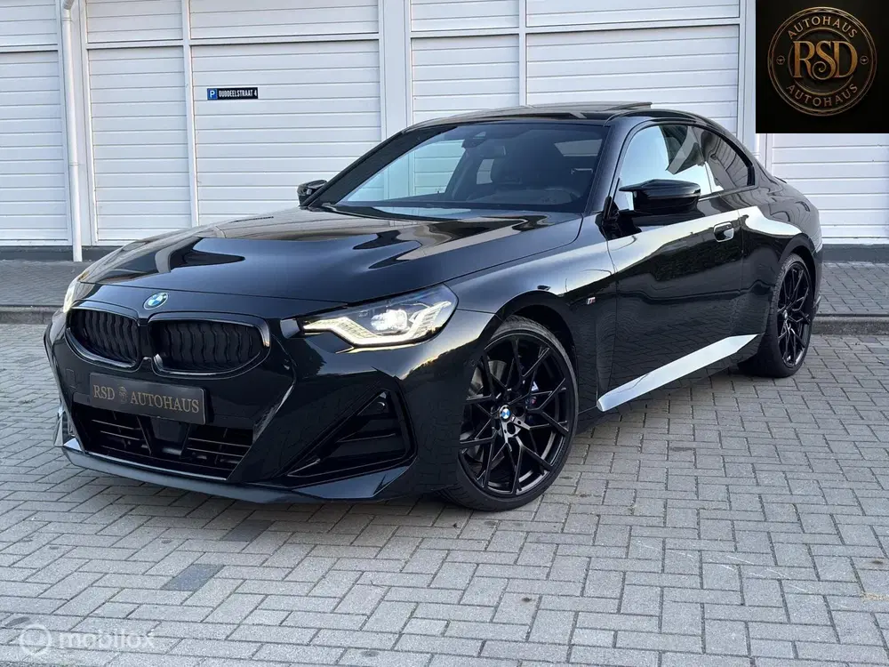 BMW 2-serie 2-serie Coupé M240i xDrive High Executive uit 2022