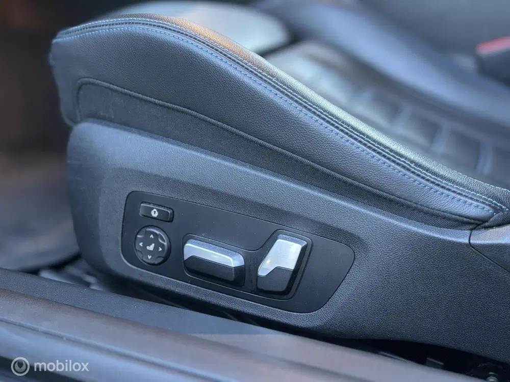 BMW 2-serie 2-serie Coupé M240i xDrive High Executive uit 2022, foto 13