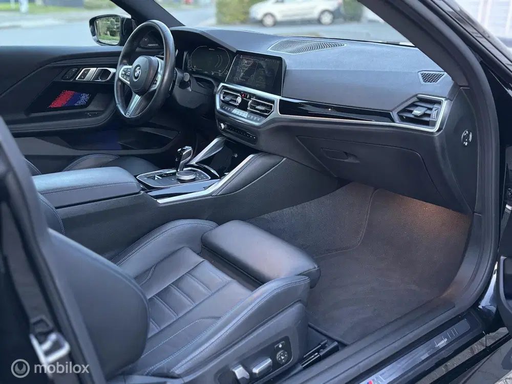 BMW 2-serie 2-serie Coupé M240i xDrive High Executive uit 2022, foto 15