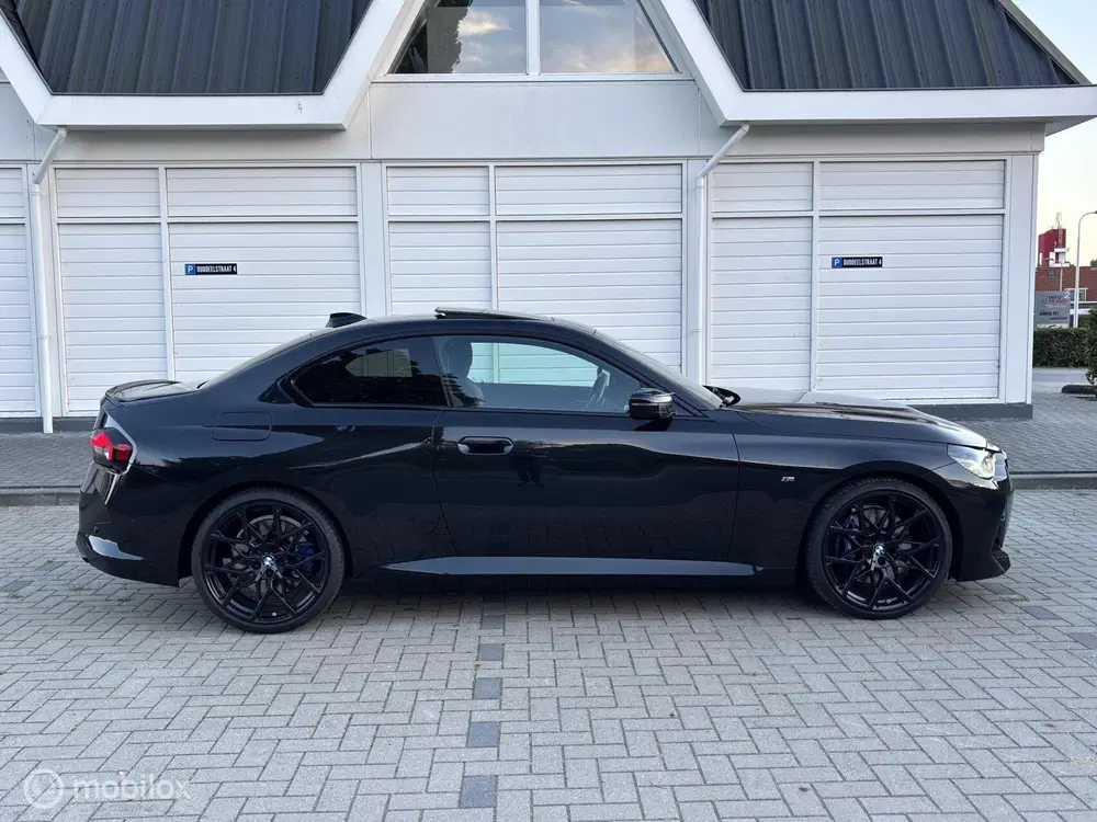 BMW 2-serie 2-serie Coupé M240i xDrive High Executive uit 2022, foto 5
