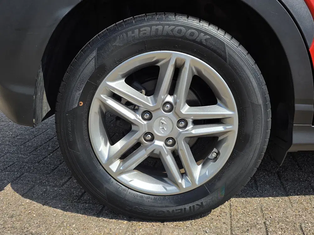 Hyundai KONA 1.0 T-GDI Comfort uit 2020, foto 12
