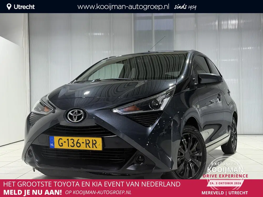 Toyota Aygo 1.0 VVT-i x-play limited Navigatie af fabr uit 2019