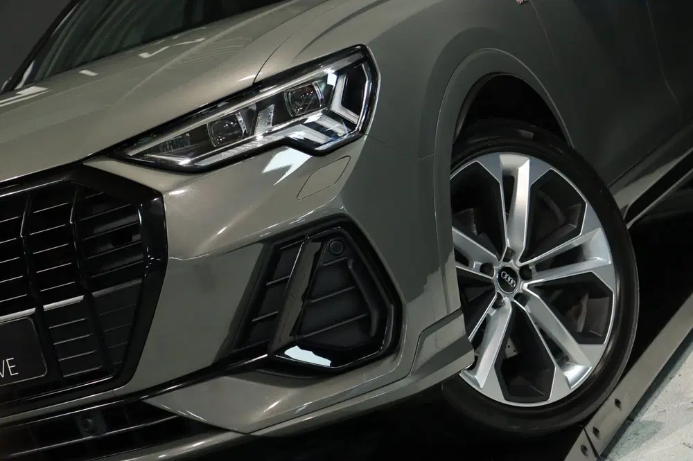 Audi Q3 45 TFSI Quattro 3x S-Line uit 2019, foto 2