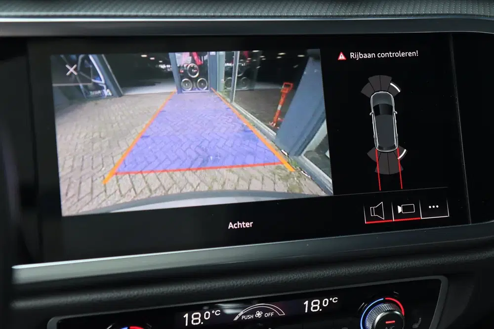 Audi Q3 45 TFSI Quattro 3x S-Line uit 2019, foto 8