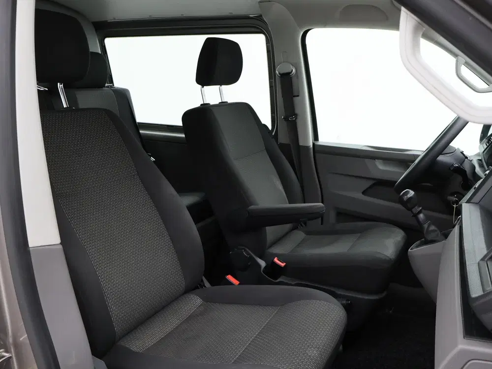 Volkswagen Transporter T6.1 2.0 TDI 150 PK L2H1 DUBBEL CABIN uit 2021, foto 10