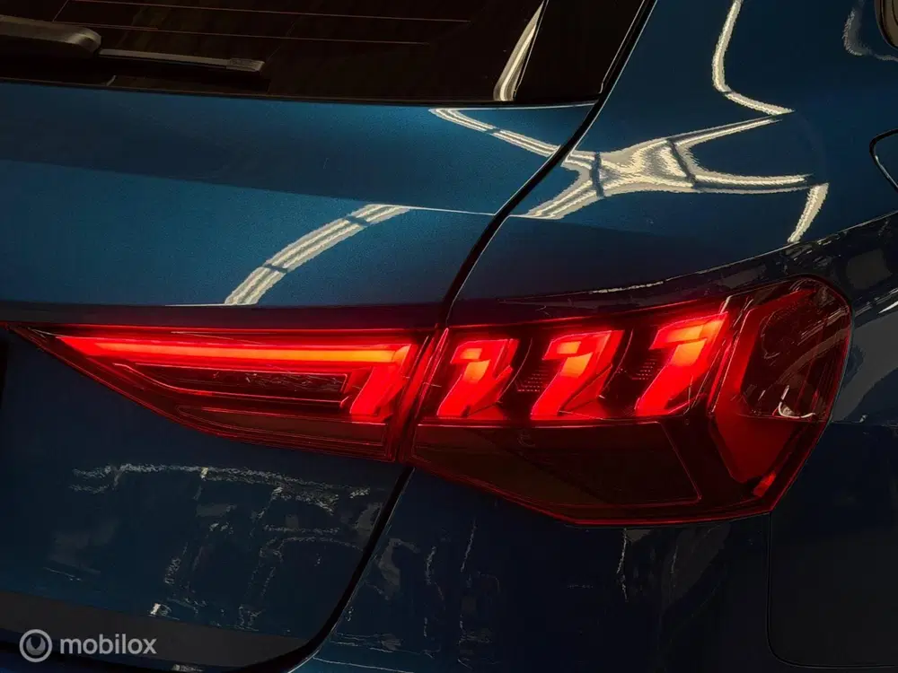 Audi A3 35 TFSI S-line Panorama uit 2020, foto 13