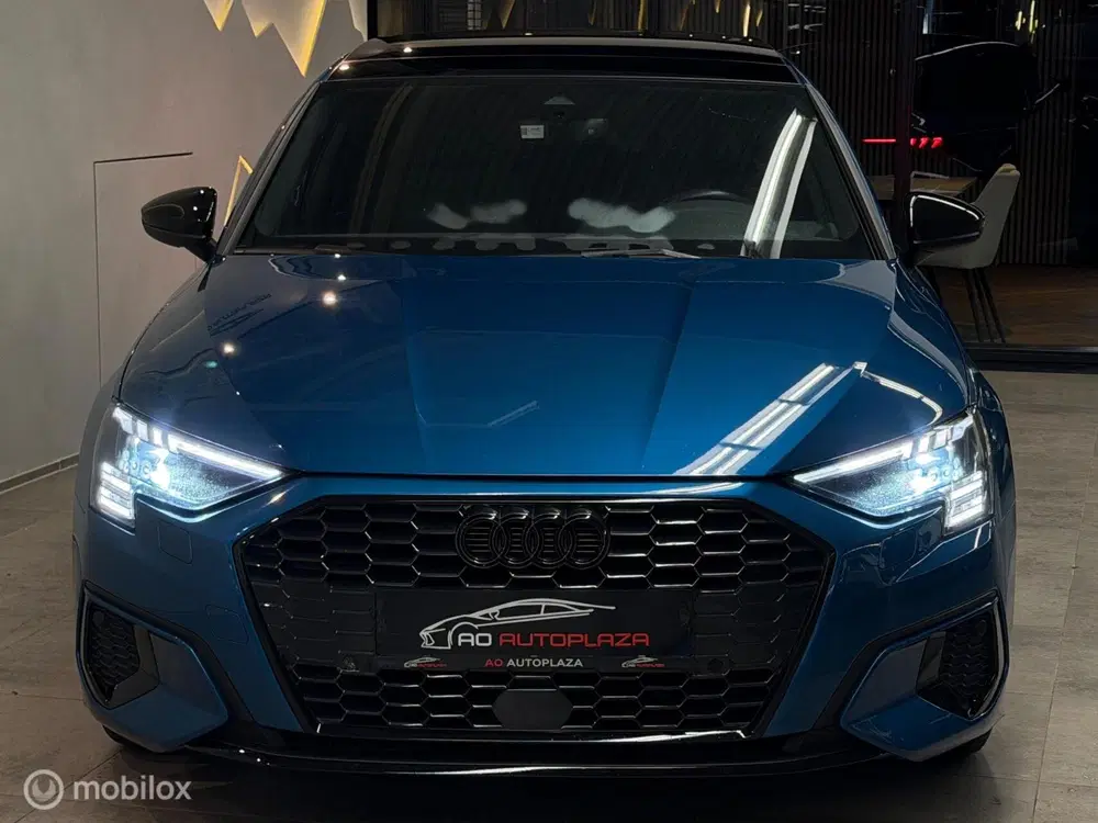 Audi A3 35 TFSI S-line Panorama uit 2020, foto 14
