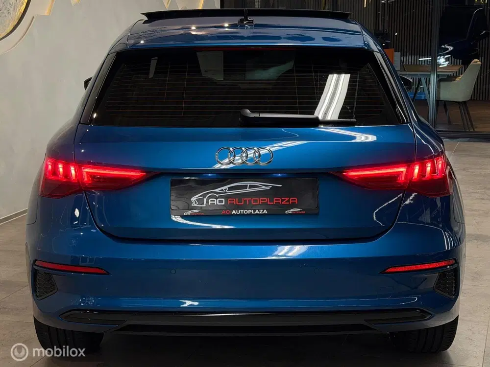 Audi A3 35 TFSI S-line Panorama uit 2020, foto 15