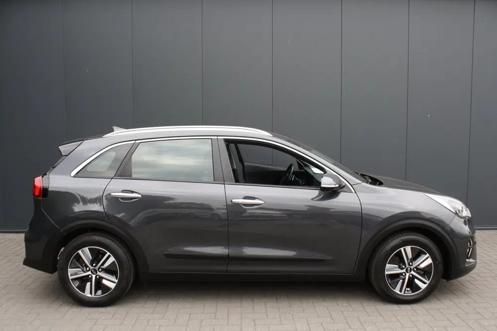 Kia Niro 1.6 GDi Hybrid DynamicLine uit 2019, foto 2