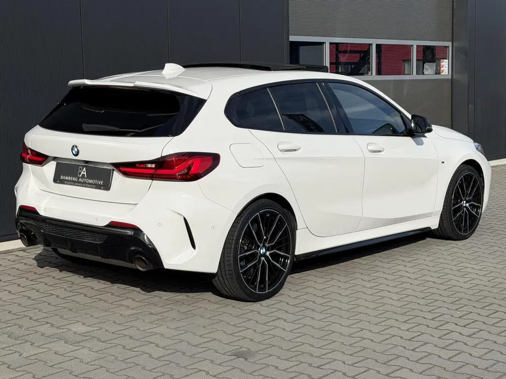 BMW 1-serie M135i xDrive uit 2020, foto 6