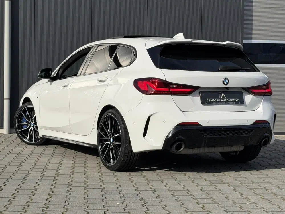 BMW 1-serie M135i xDrive uit 2020, foto 9