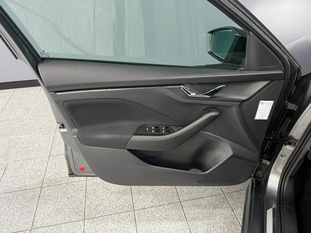 Skoda Kamiq 1.5 TSI ACT Monte Carlo edition (bj 2022) uit 2022, foto 10