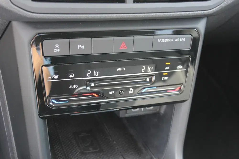 Volkswagen T-Cross 1.0 TSI Life uit 2023, foto 12