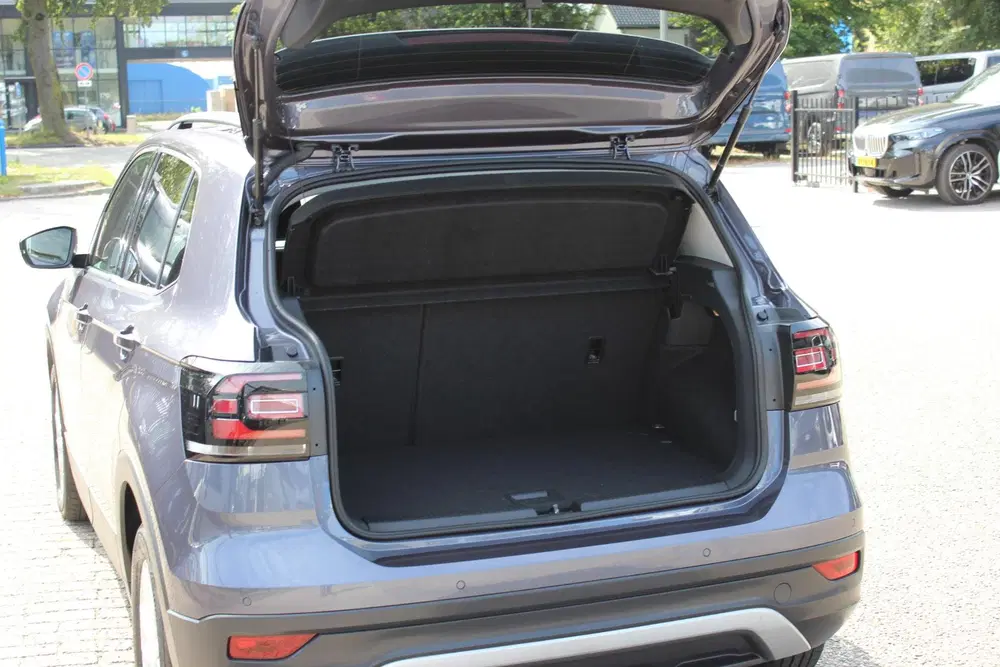 Volkswagen T-Cross 1.0 TSI Life uit 2023, foto 9
