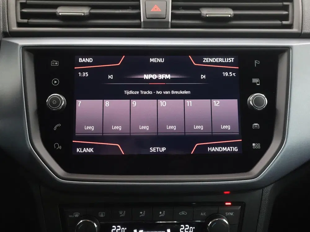 SEAT Arona 1.0 TSI Style Business Intense uit 2019, foto 15